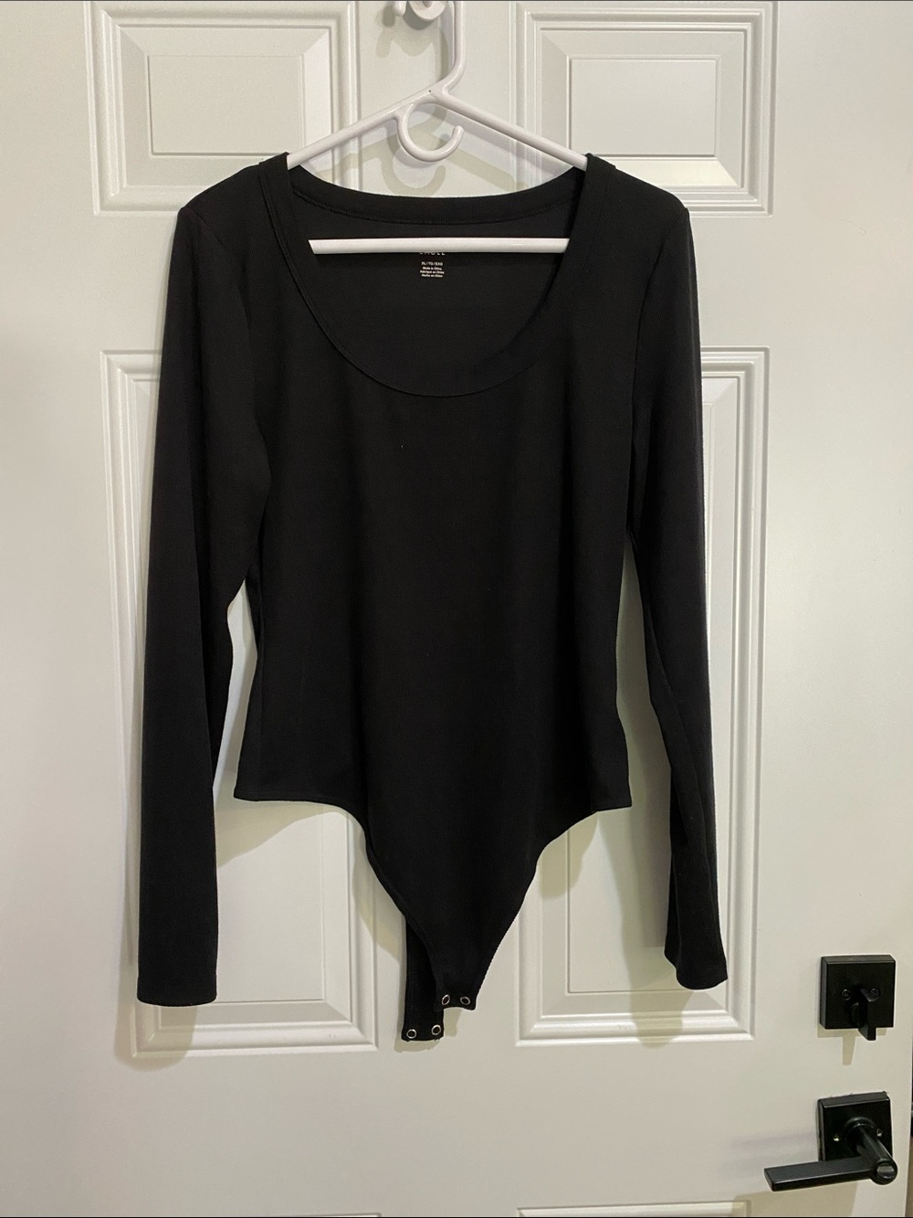 American Eagle Outfitters Black Long Sleeve Scoop Neck Bodysuit